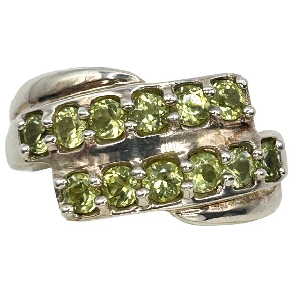 925 Sterling Silver Light Green Peridot Gemstone Ring - Size 7.5 - Picture 1 of 8